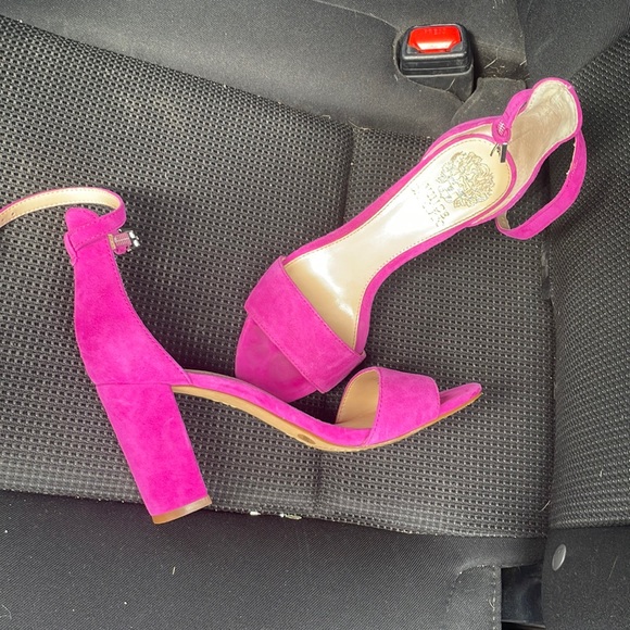 Pink Vince Camuto heels 6.5 - Picture 1 of 5